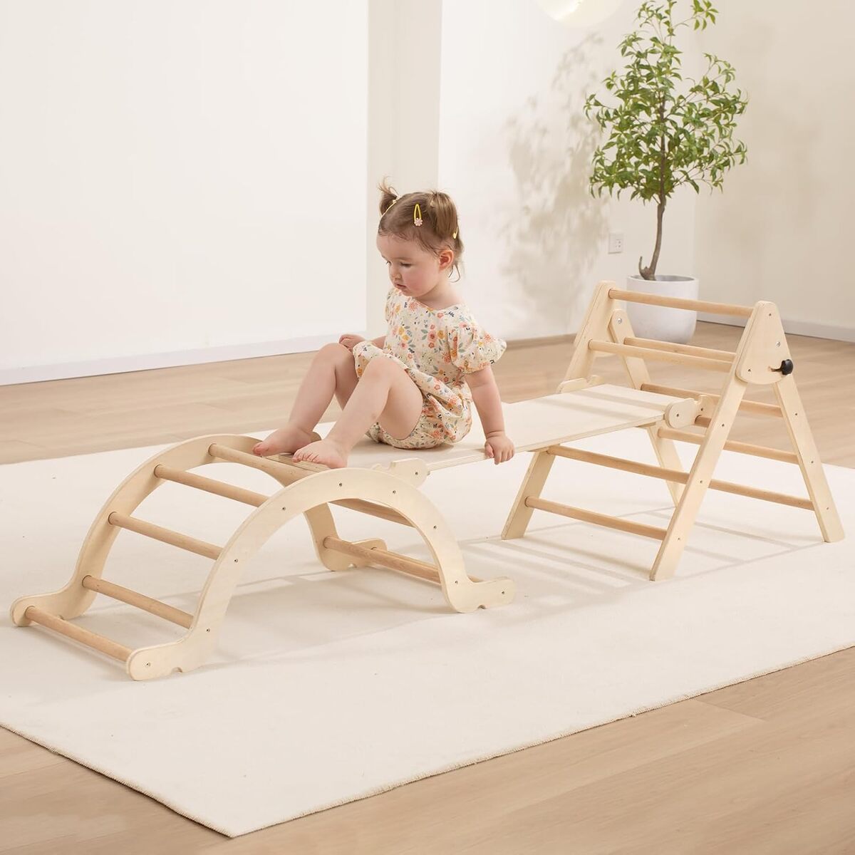 Avis sur le Giant bean triangle de Pikler pliable et arche d'escalade 3-en-1