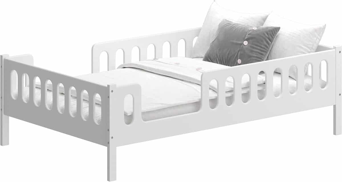 Test du lit pour enfant CADANI Lars : sécurité et design montessori