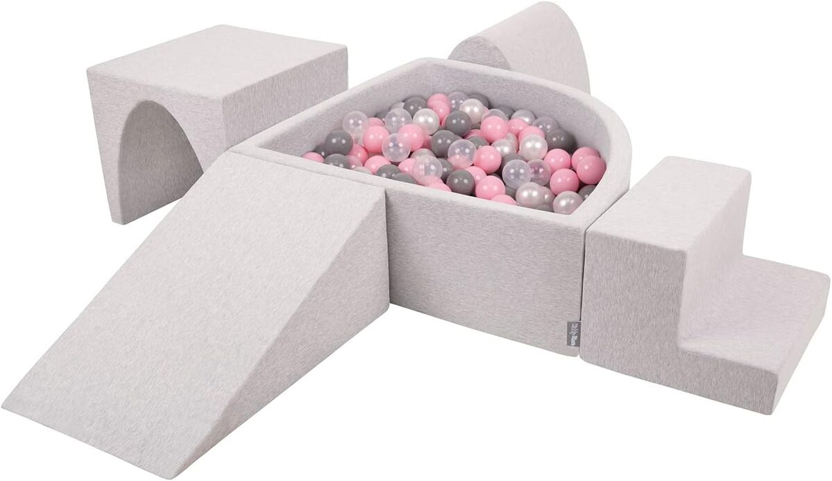 Avis sur l'aire de jeux KiddyMoon : piscine à balles 200 unités